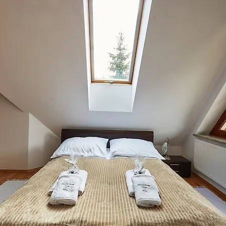 Apartament Alex شقة زاكوباني